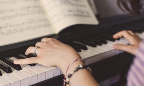 wal_172619-piano-5353974